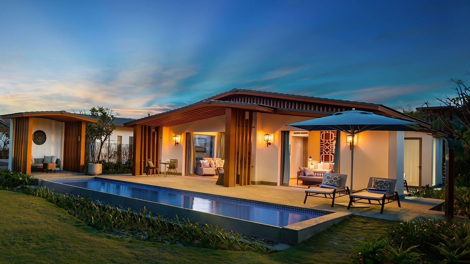 rooms-one-bedroom-pool-villa-beachfront