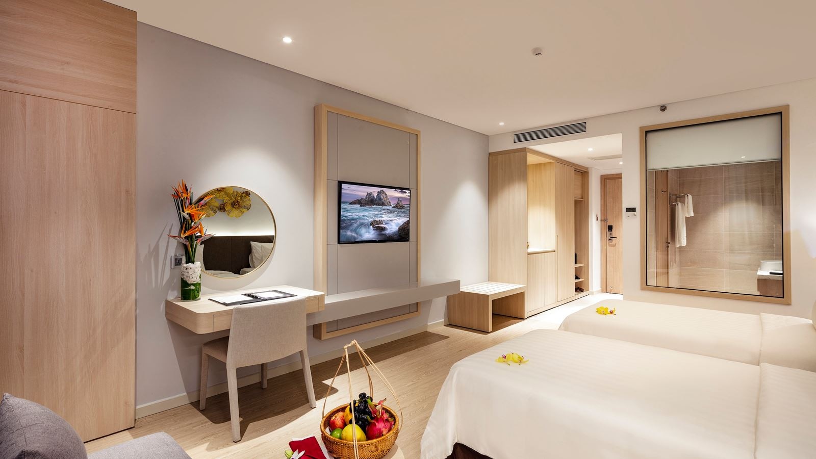 rooms-deluxe-city-view