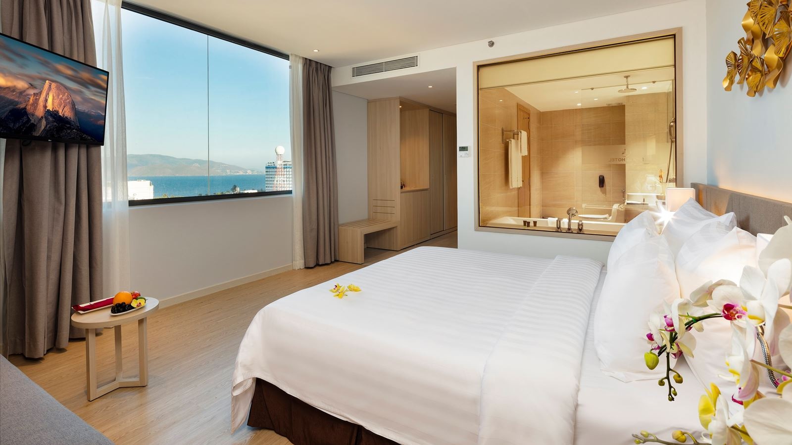 rooms-premier-partial-sea-view