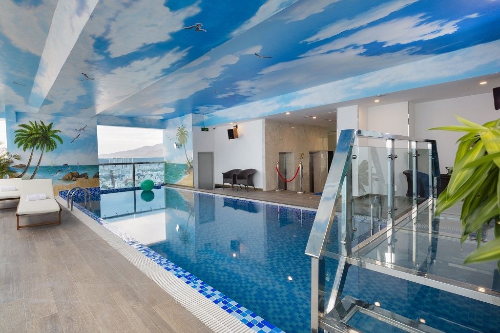 pools-indoor-pool