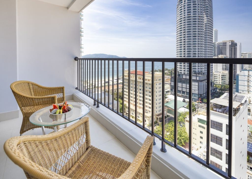 rooms-premier-partial-sea-view-with-balcony-child-without-extra-bed