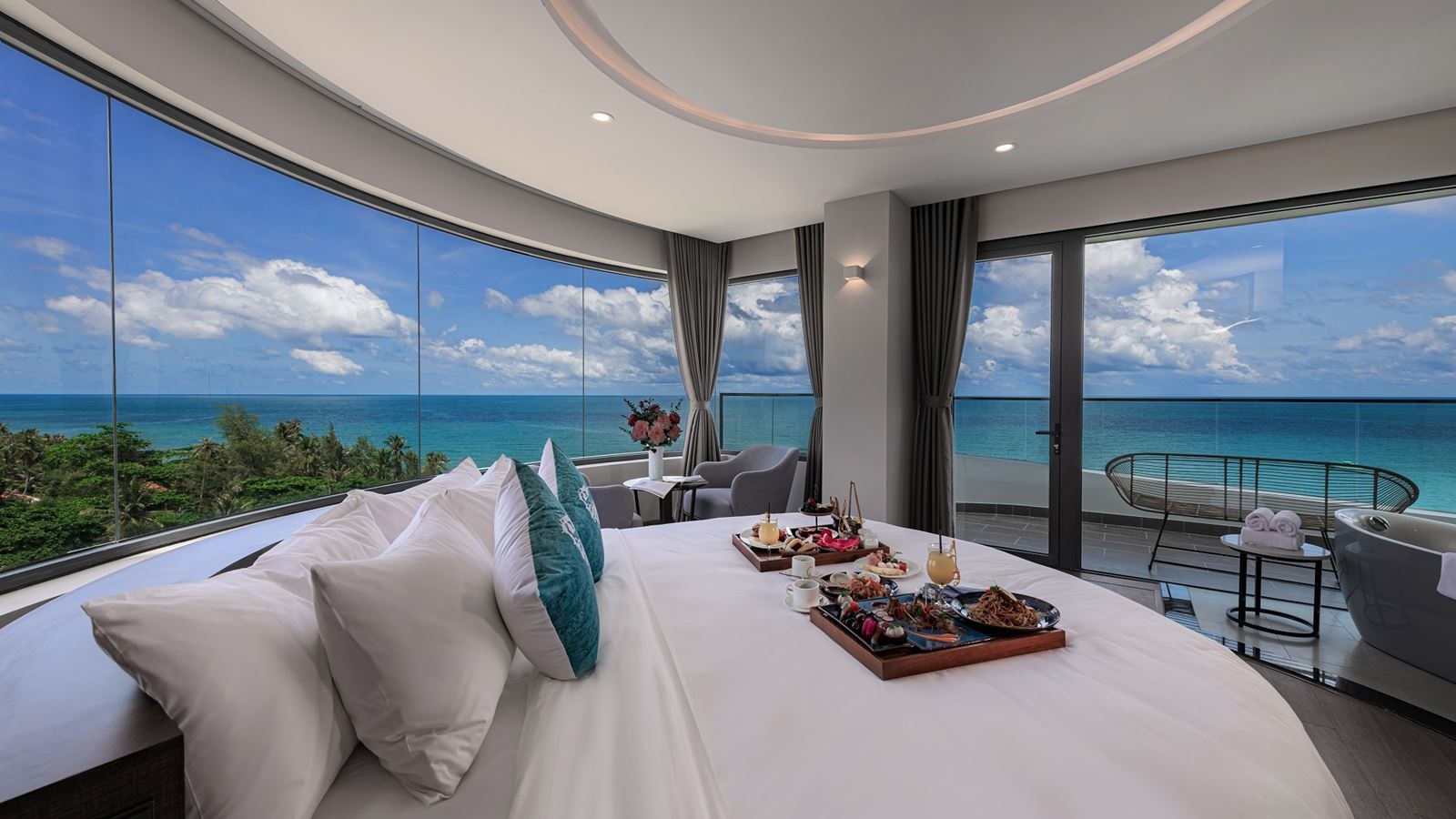 rooms-sunset-premium-ocean-panorama-child-without-extra-bed