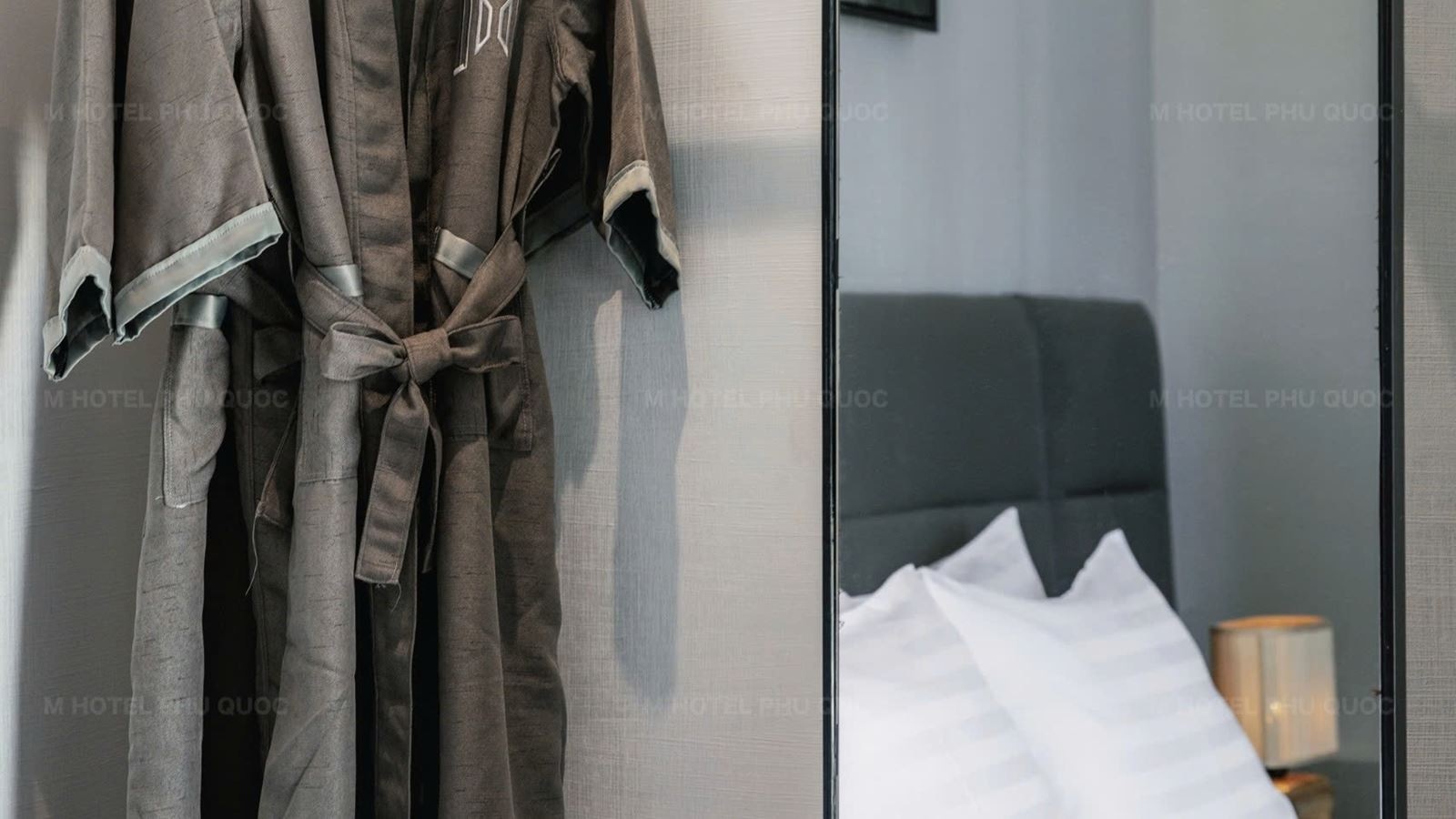 rooms-la-petite-room-with-window-no-extra-bed