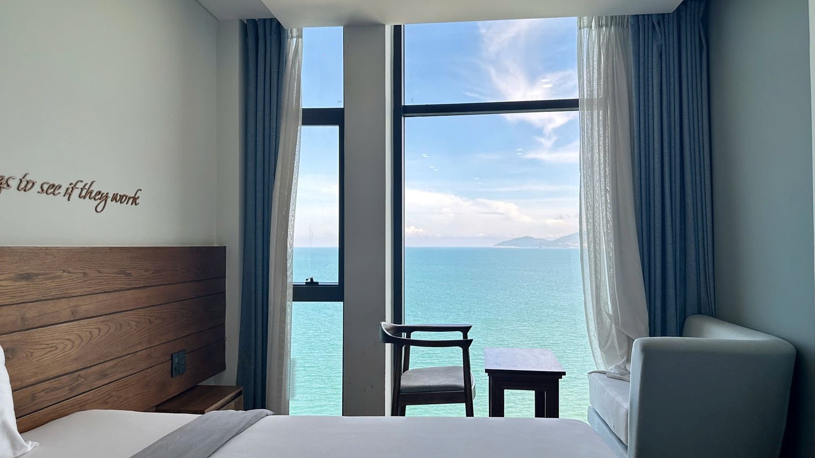 rooms-deluxe-sea-view