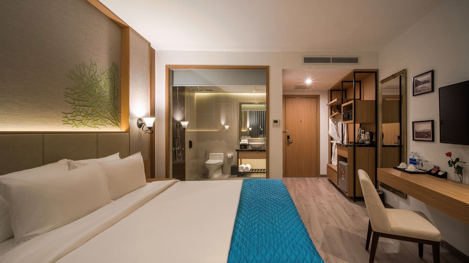 rooms-room-deluxe-sea-view