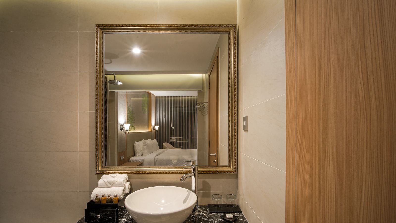 rooms-superior-cityview