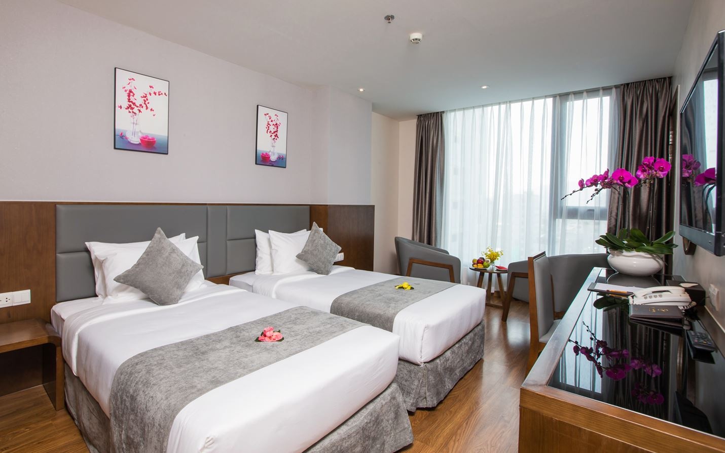 rooms-deluxe-city-view-child-without-extra-bed