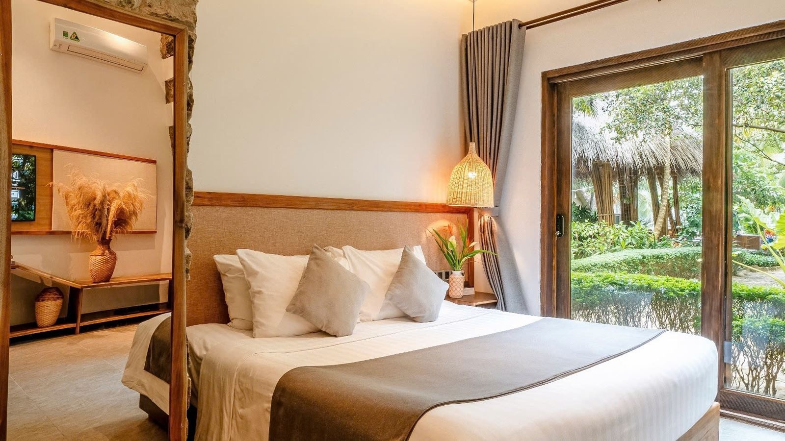 rooms-garden-room-doubletwin-child-without-extra-bed