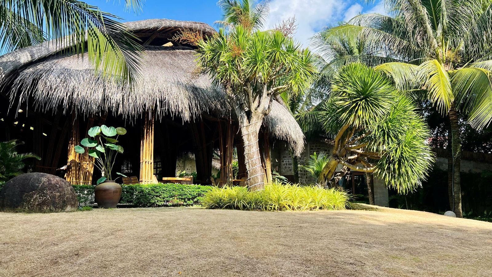 restaurants-hotels-restaurant