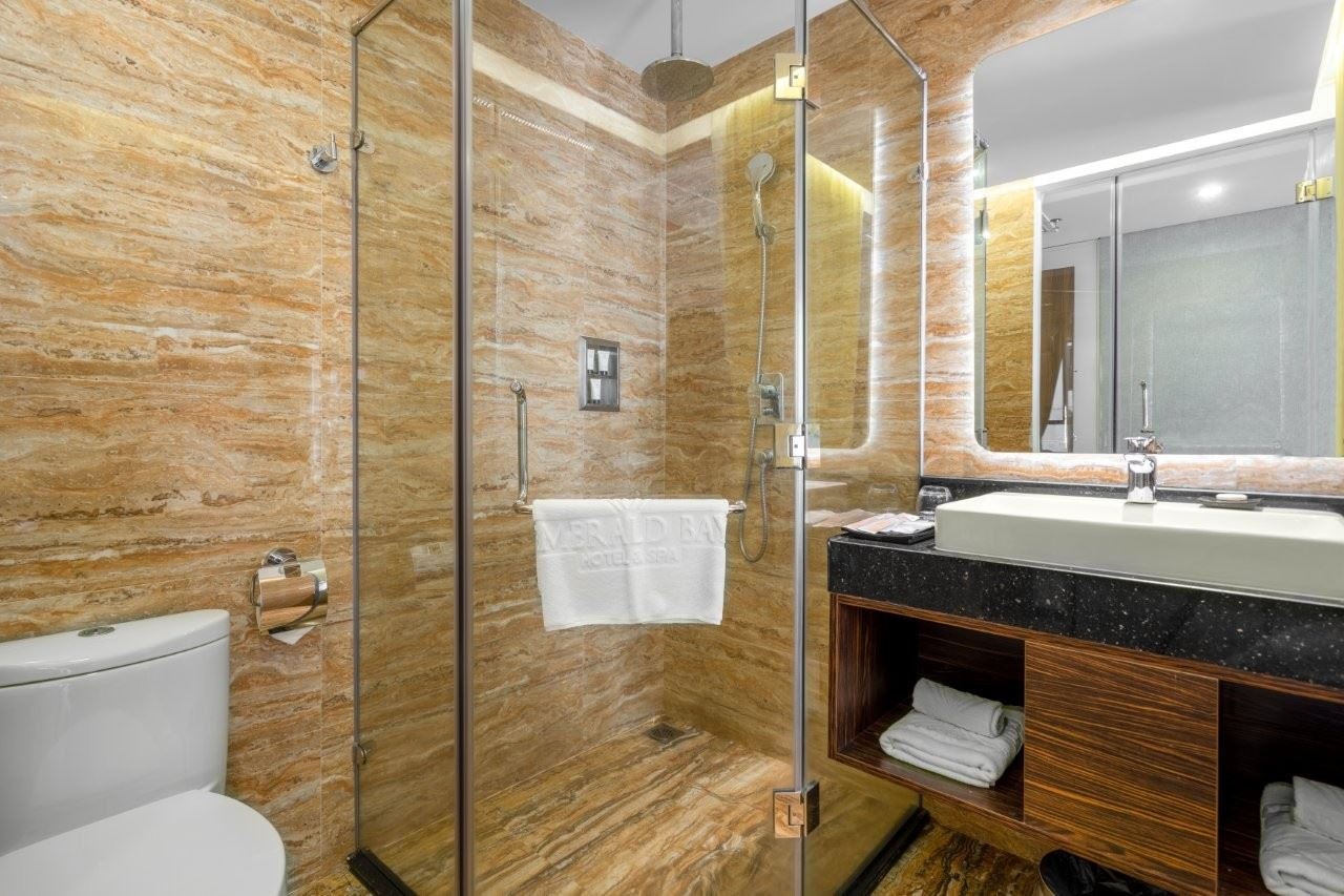 rooms-executive-with-balcony