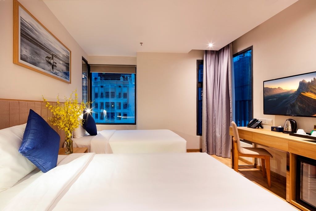 rooms-executive-city-view-with-balcony-child-without-extra-bed