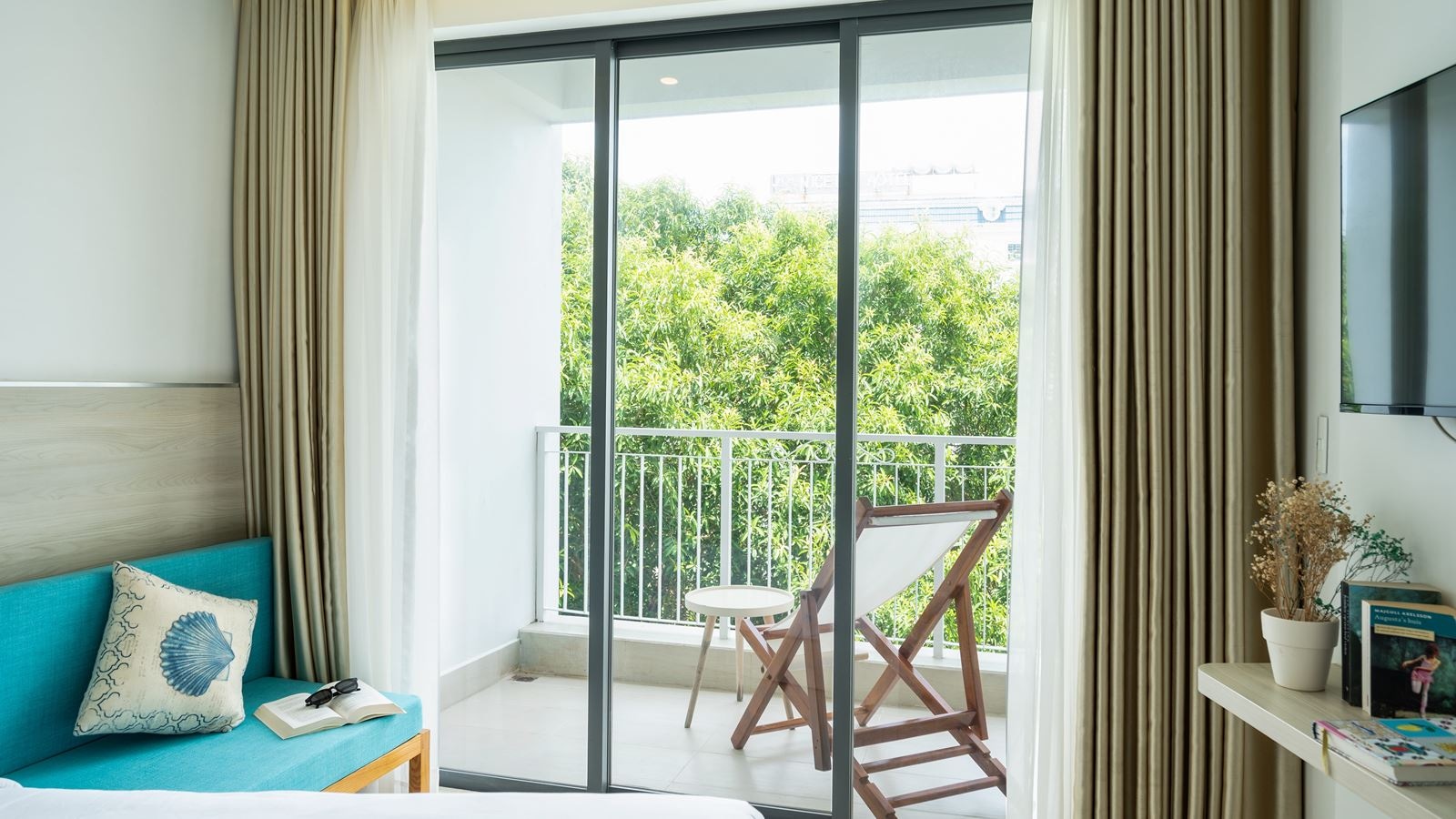 rooms-standard-double-with-balcony