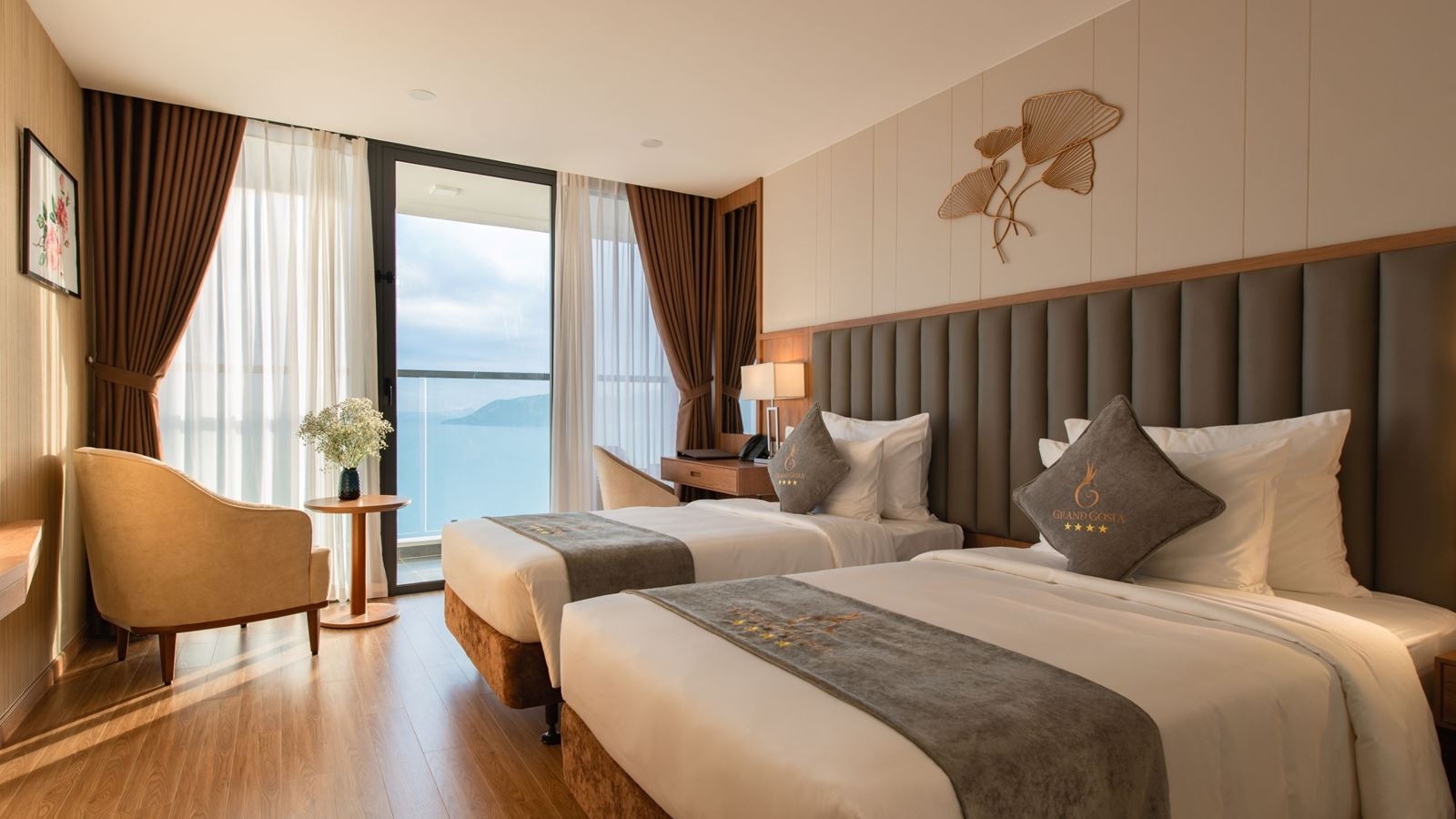 rooms-deluxe-ocean-view