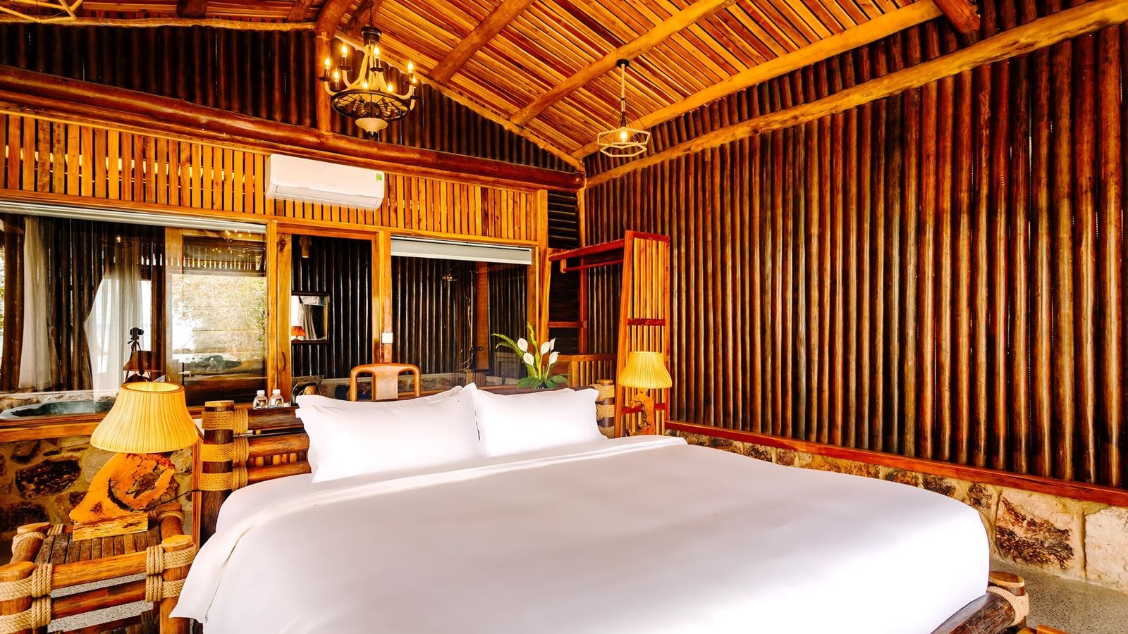 rooms-villa-ong-lang-bayfront-3bedroom