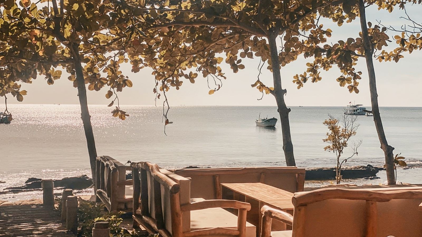 restaurants-restaurant