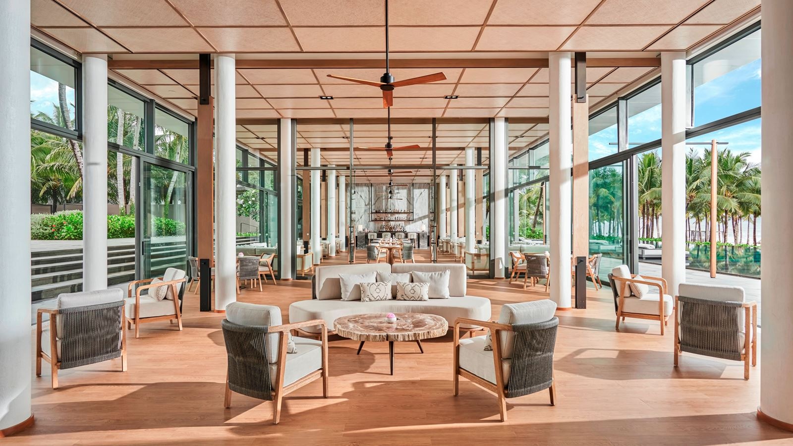 restaurants-ocean-club