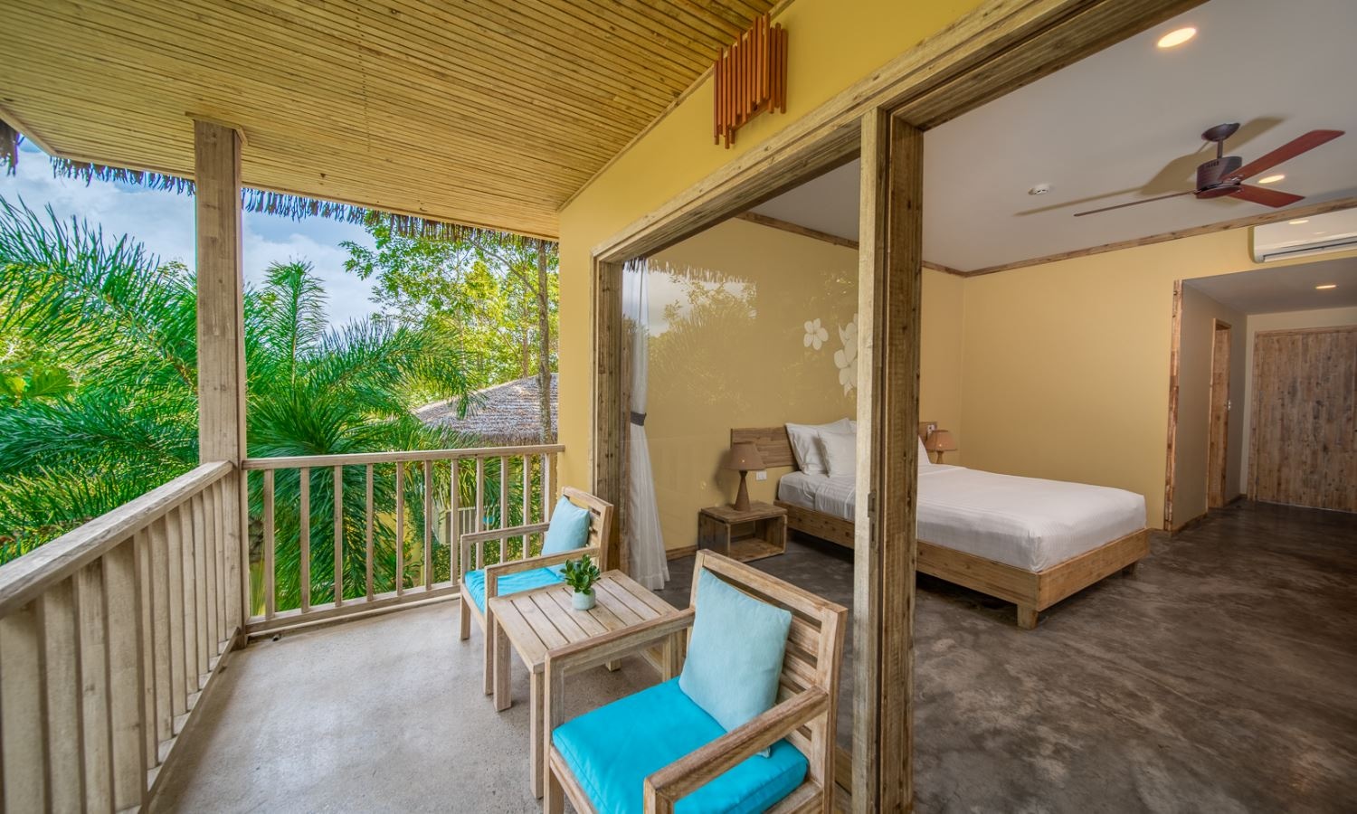 rooms-deluxe-double-with-gardenview