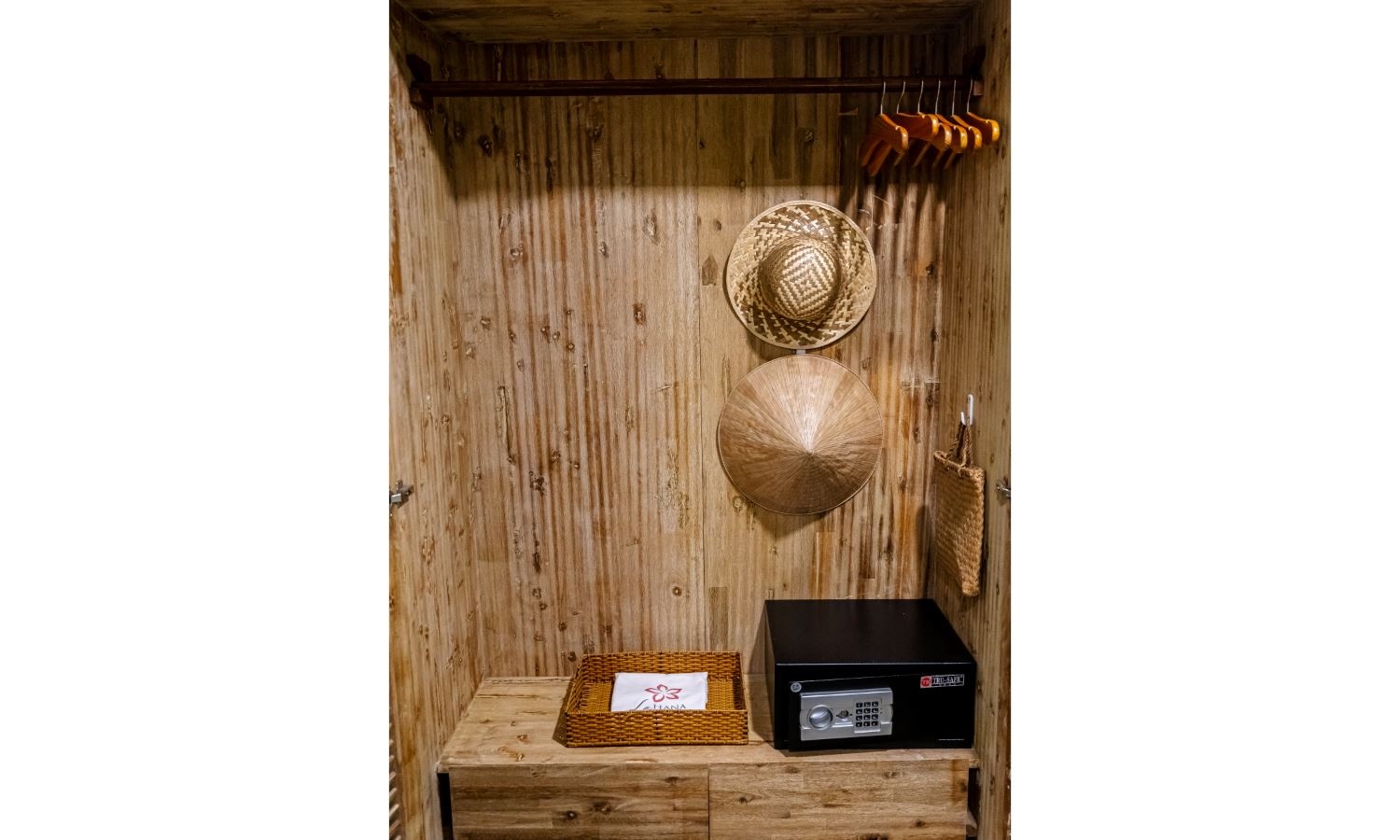 rooms-deluxe-family-with-gardenview