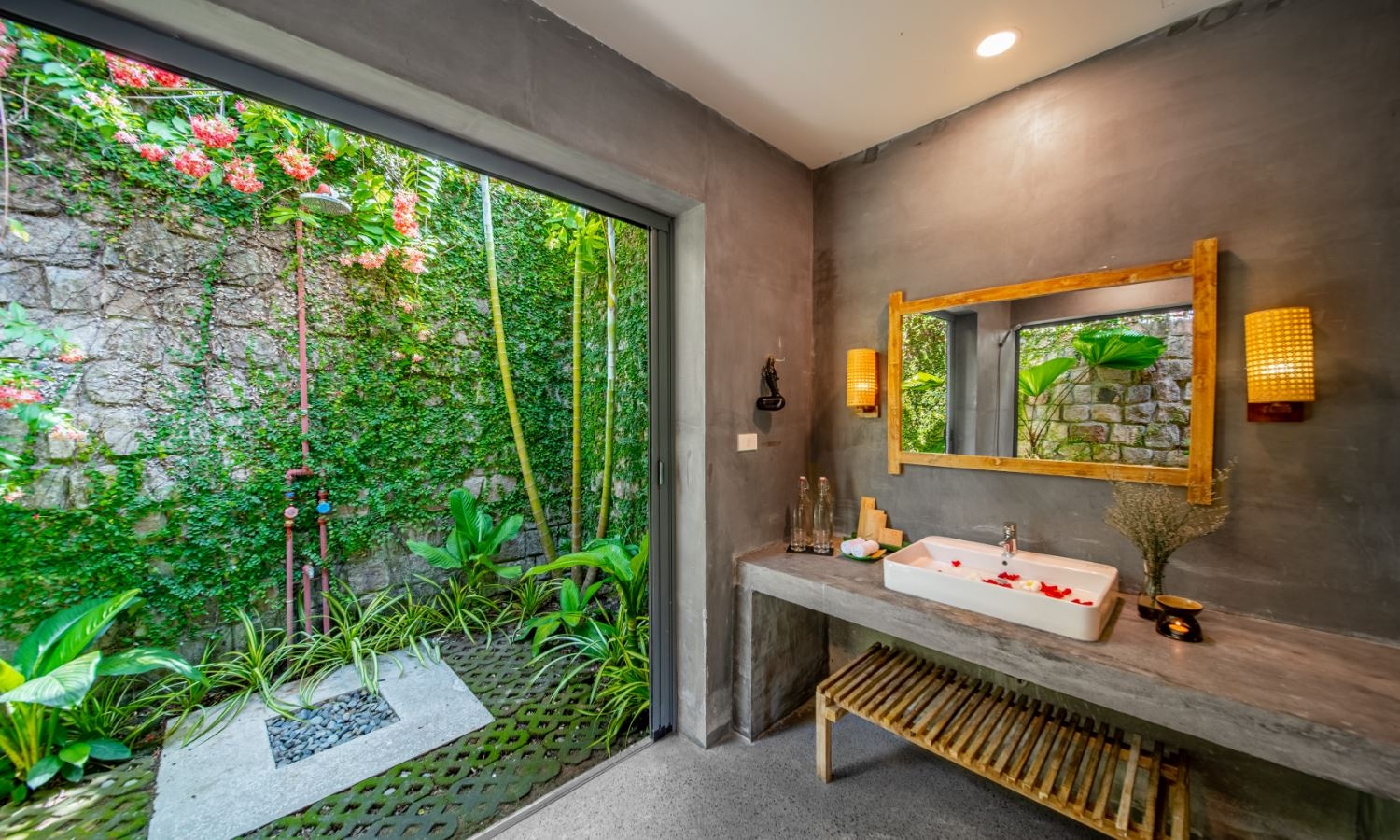 rooms-bungalow-family-with-2-bedroom