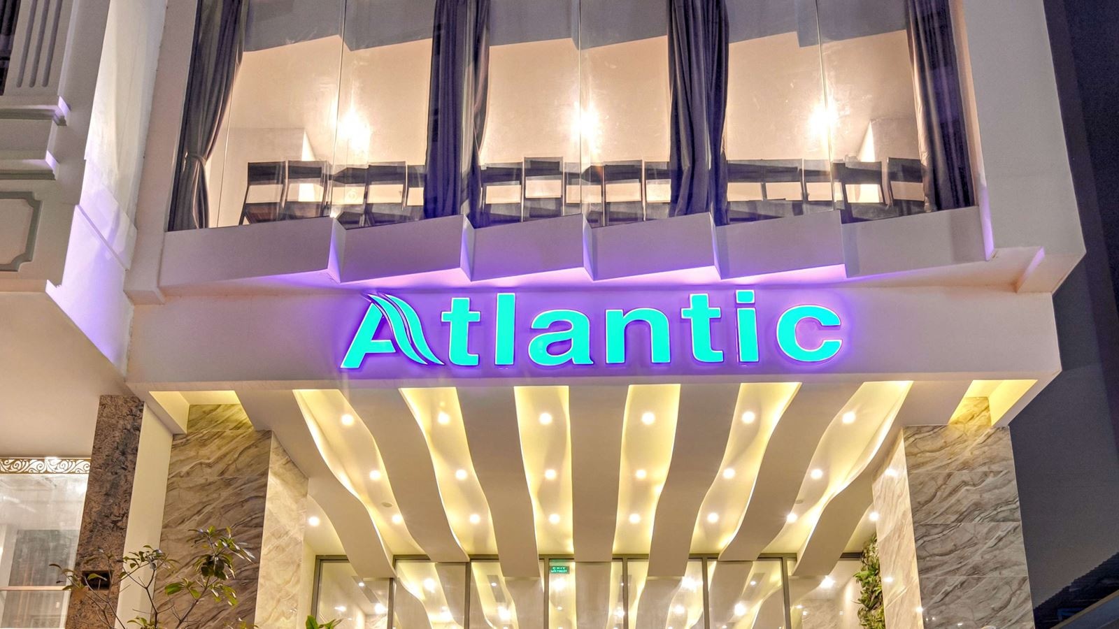 rooms-executive-city-view-with-balcony