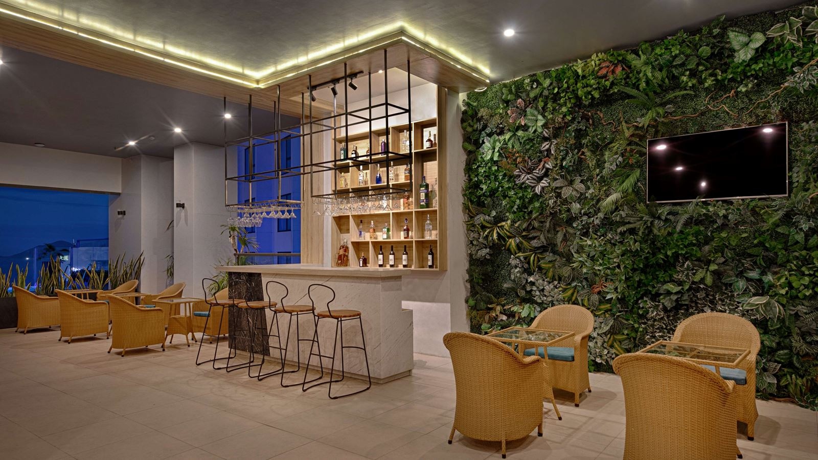 bars-papaya-cafe--g-floor