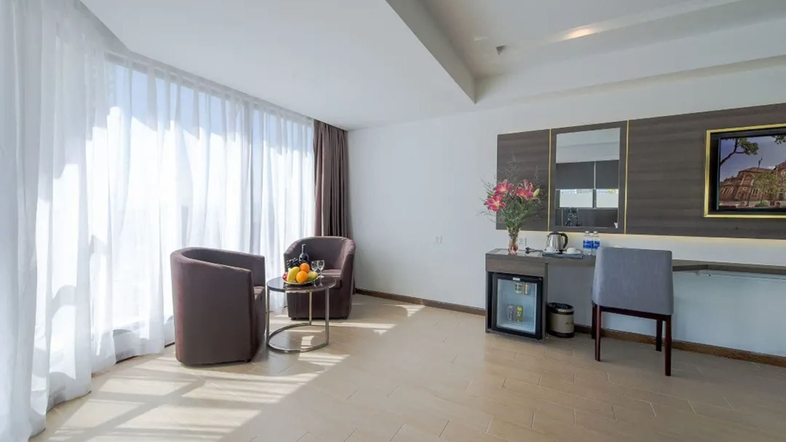 rooms-executive-city-view-with-balcony