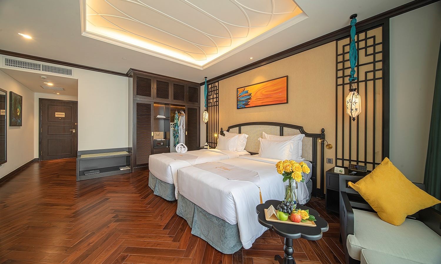 rooms-deluxe-ocean-view-room