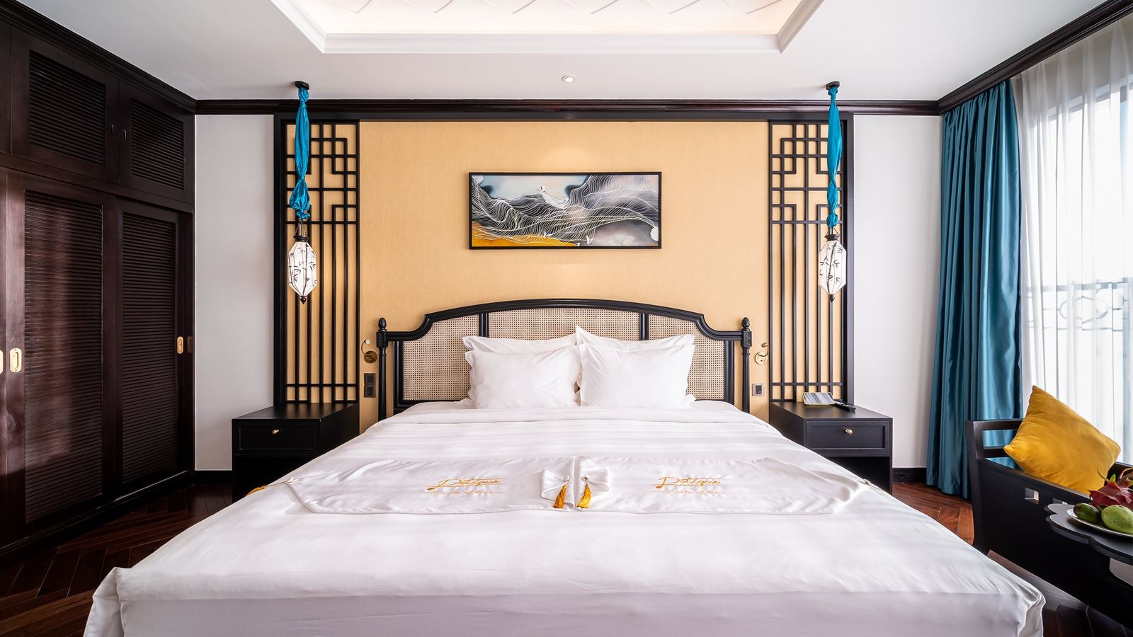 rooms-deluxe-ocean-view-room