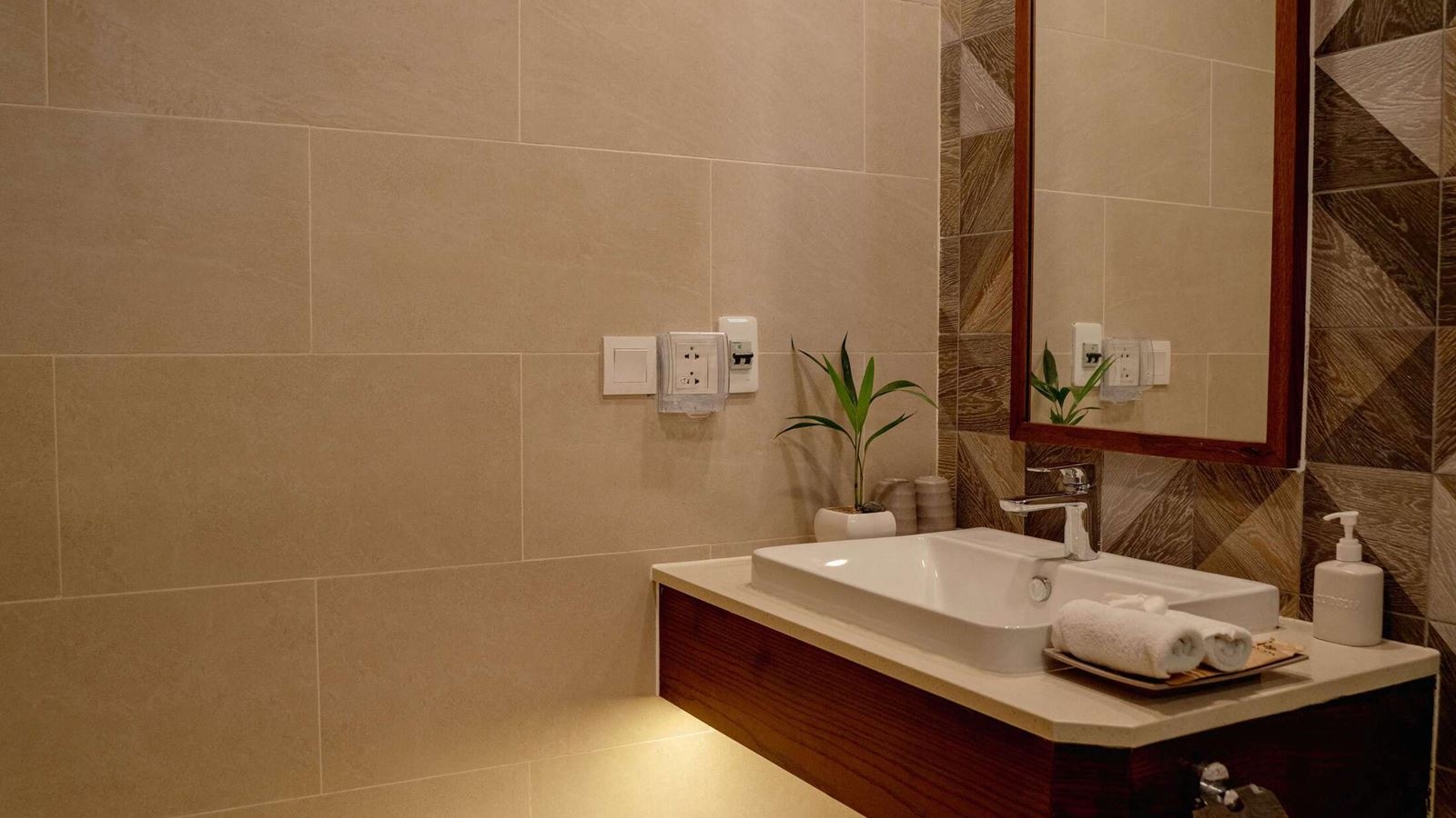 rooms-pax-garden-view