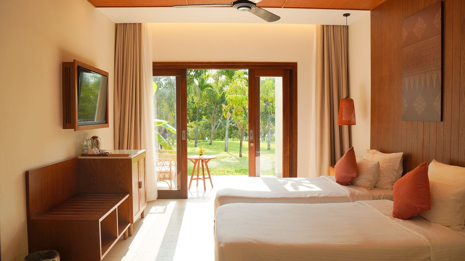 rooms-pax-garden-view