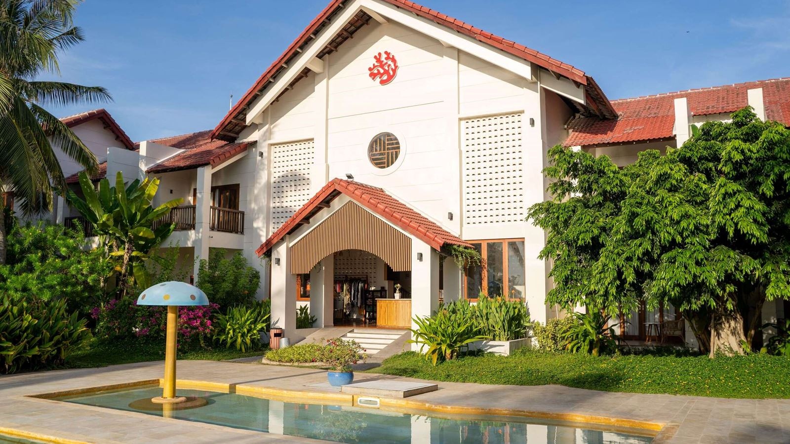 pools-outdoor-childrens-pool