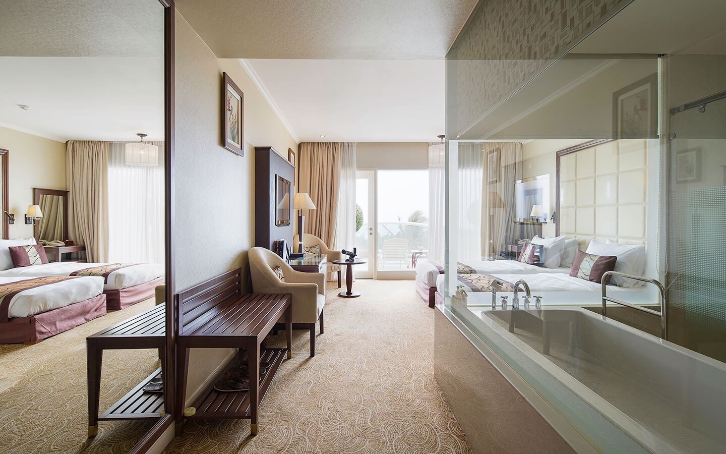 rooms-superior-sea-view-with-balcony-child-without-extra-bed