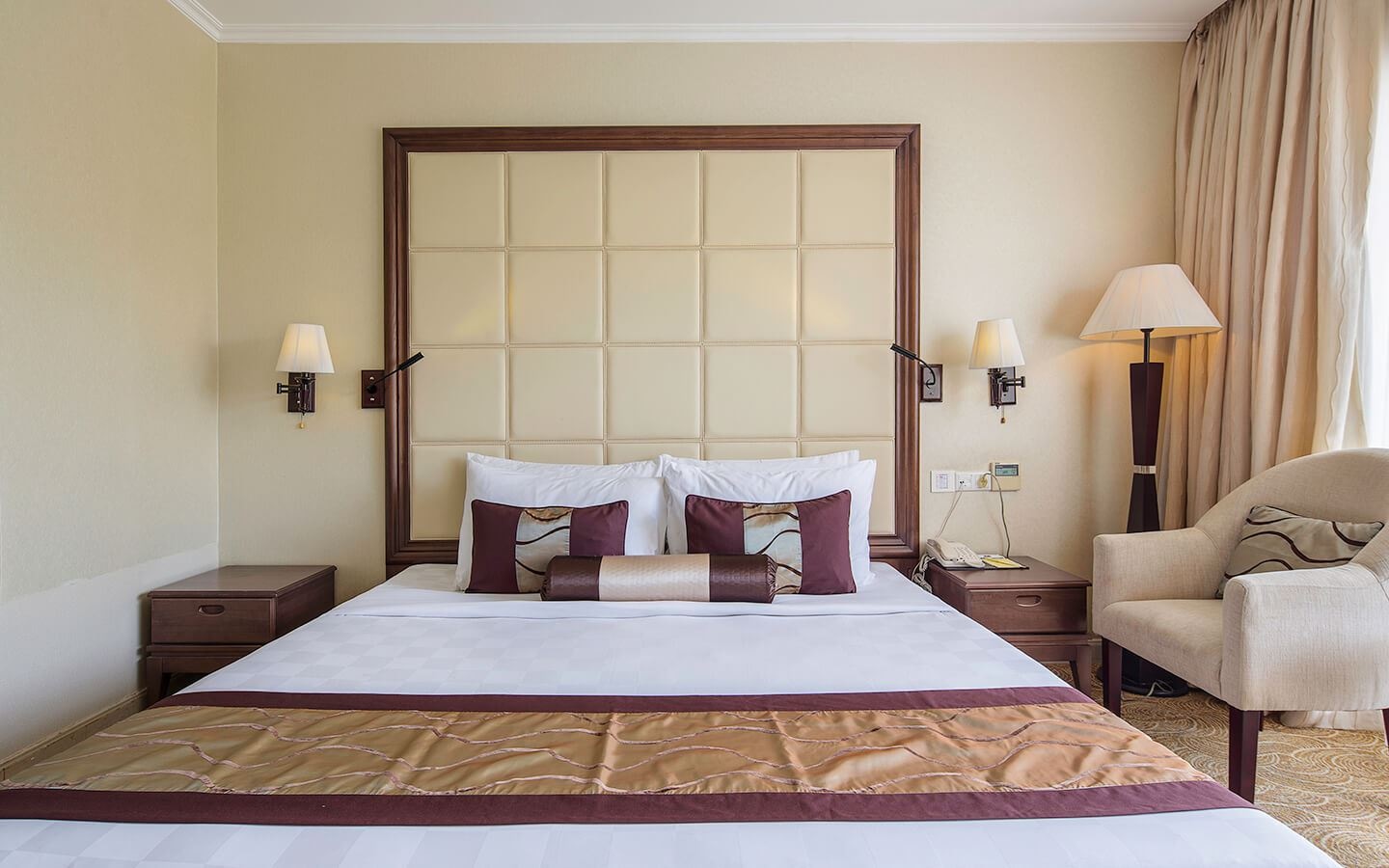 rooms-superior-sea-view-with-balcony-child-without-extra-bed