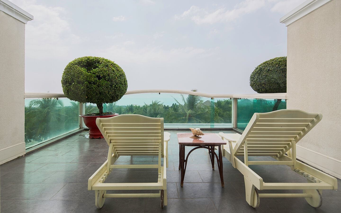 rooms-premium-deluxe-family-with-balcony