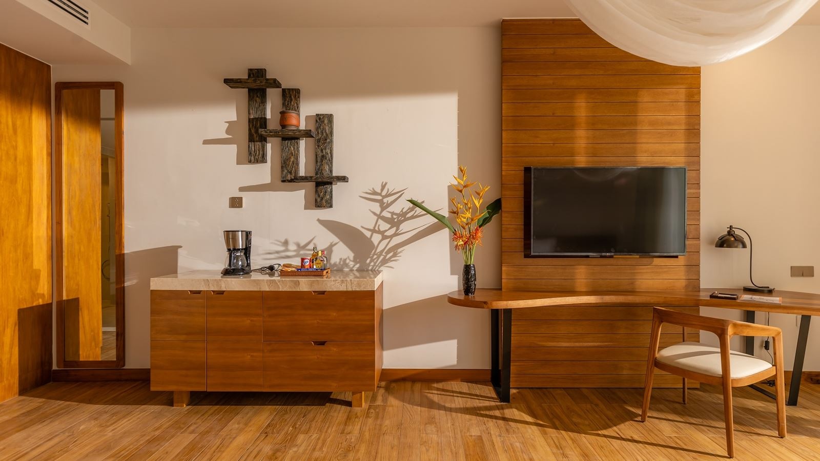 rooms-deluxe-gardenview