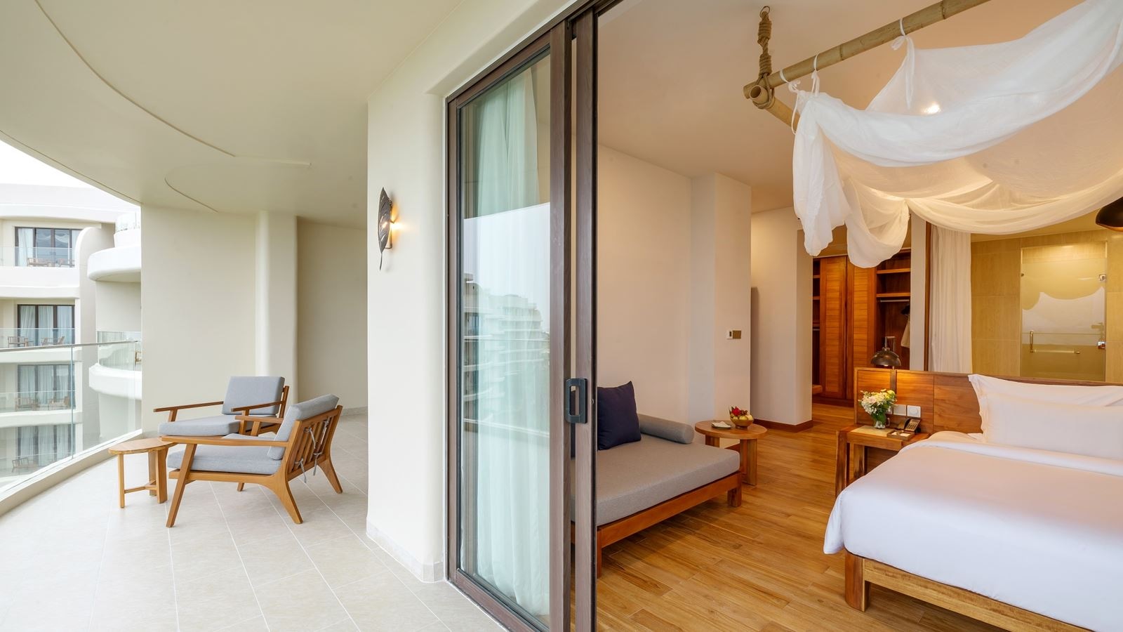 rooms-suite-2-bedroom-seaview