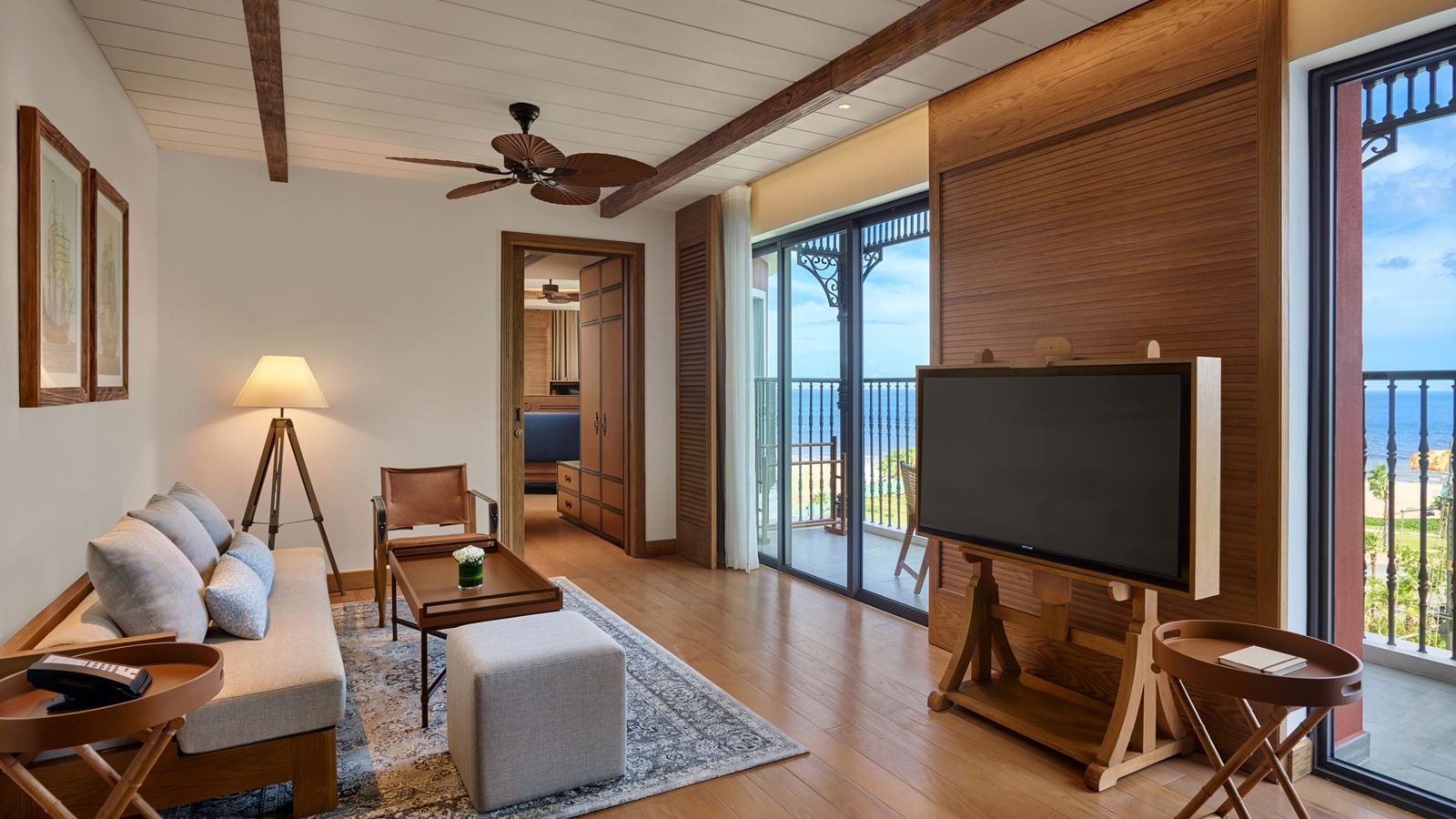 rooms-admiral-suite-with-oceanfront-child-without-extra-bed