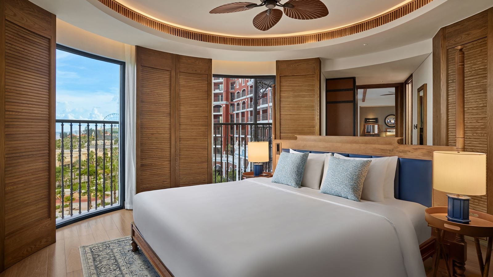 rooms-admiral-suite-with-oceanfront-child-without-extra-bed