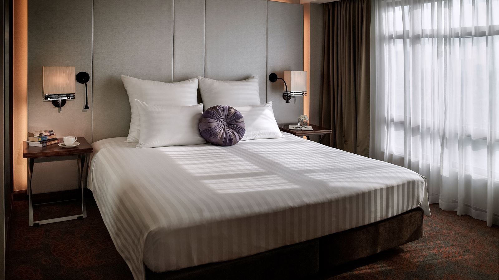 rooms-deluxe-suite-king