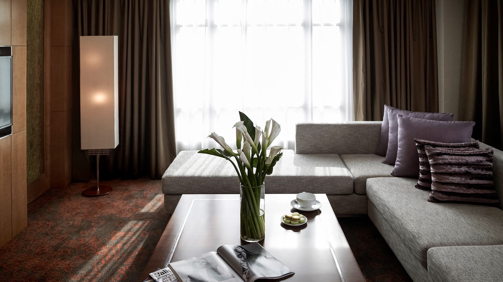 rooms-deluxe-suite-king