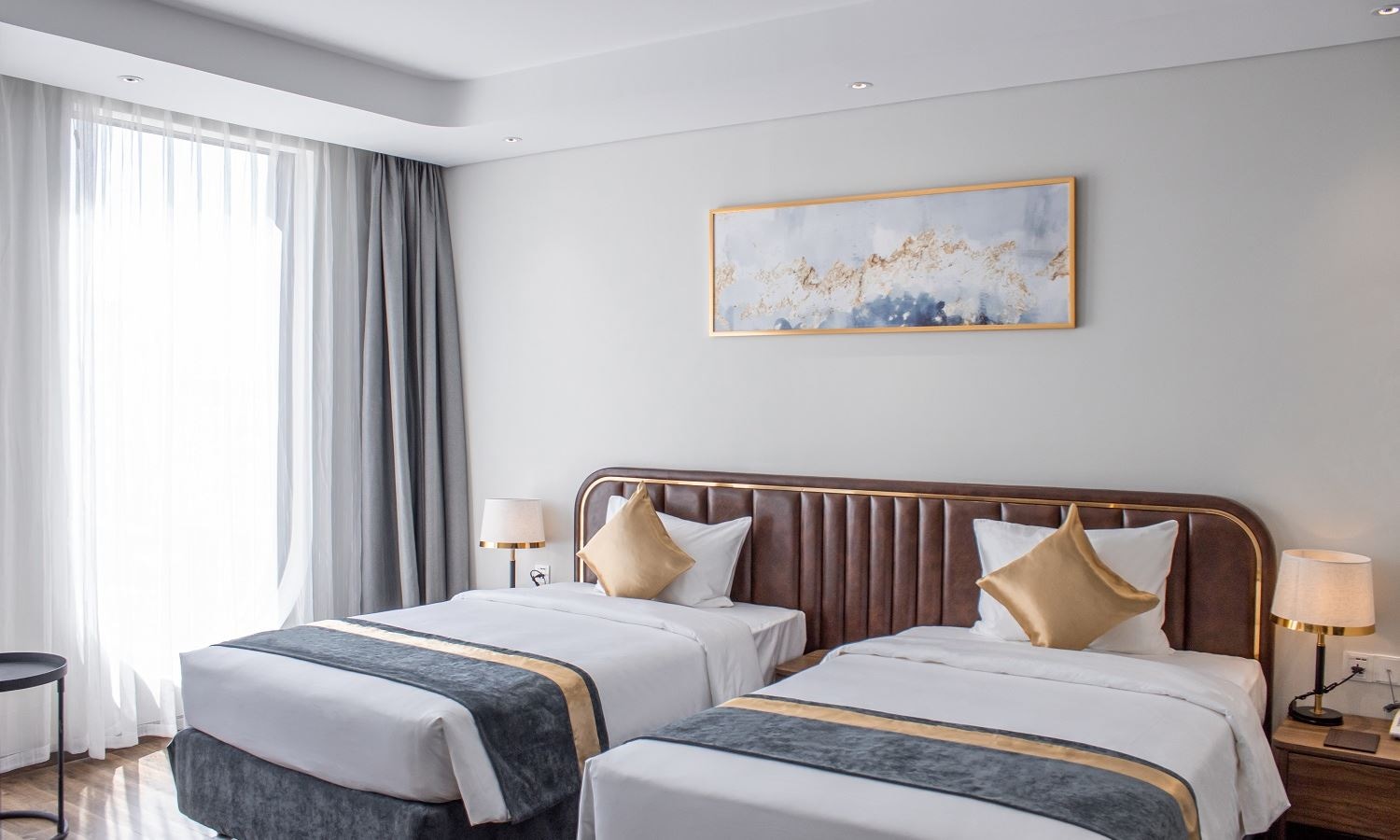 rooms-deluxe-twin-city-view