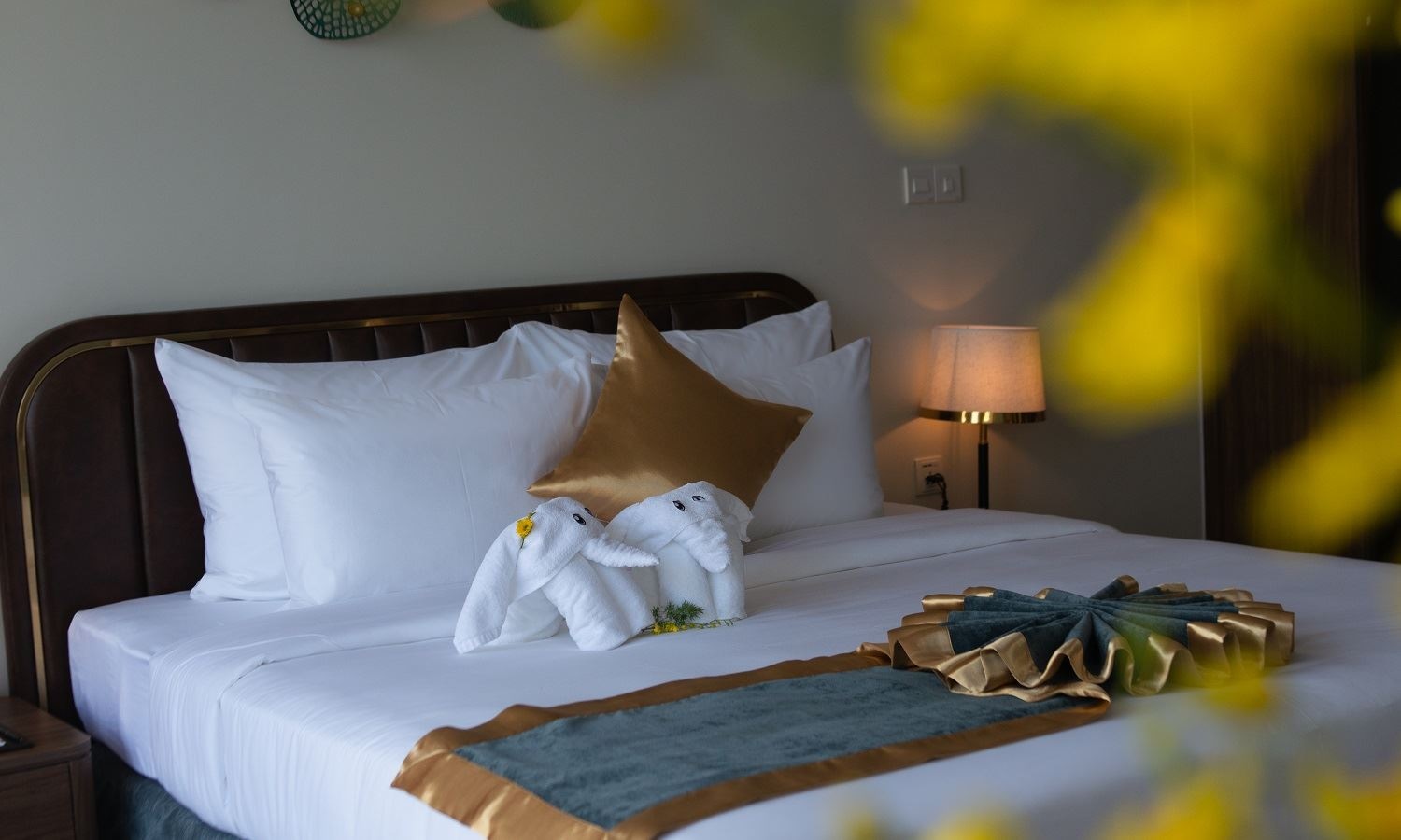 rooms-signature-city-view