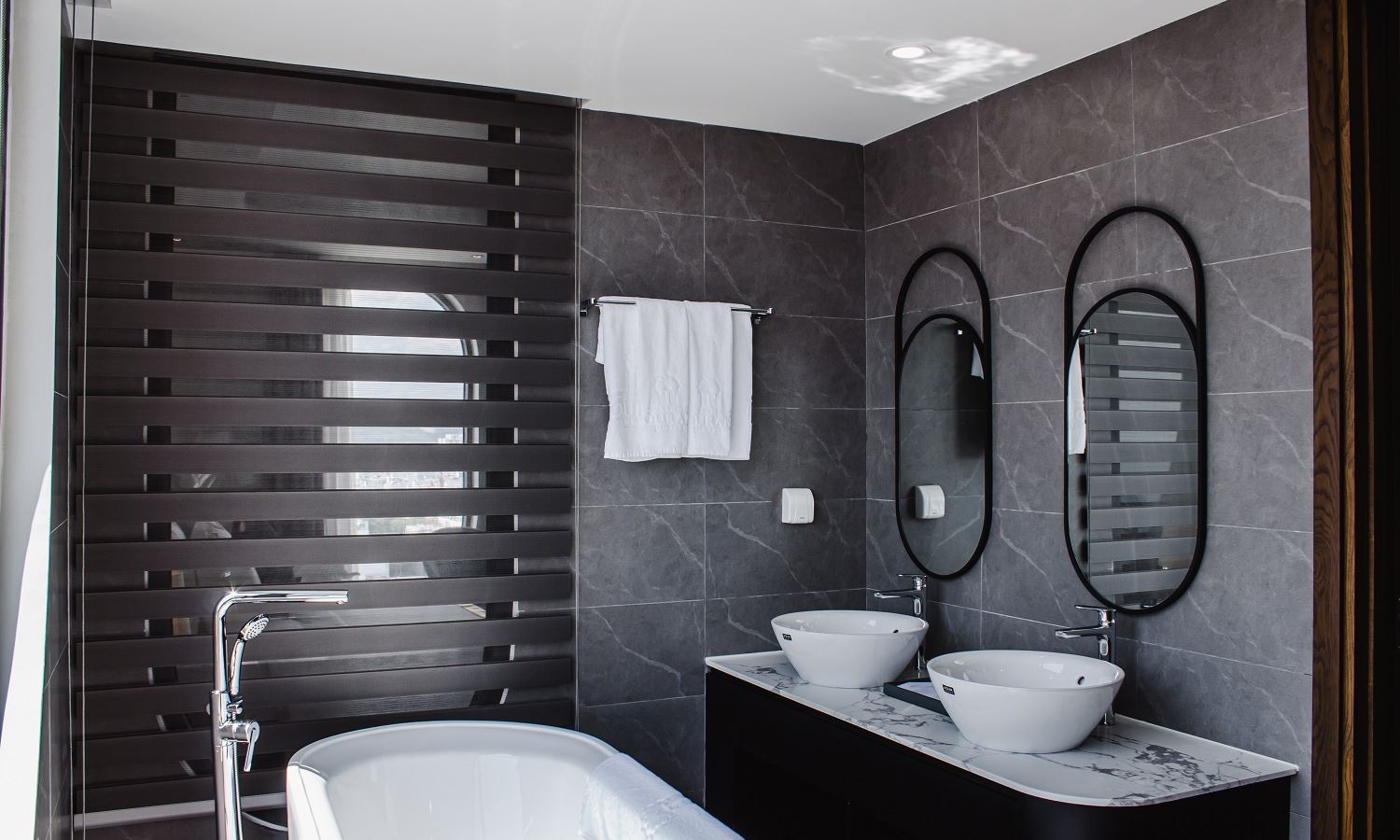 rooms-signature-city-view-child-without-extra-bed