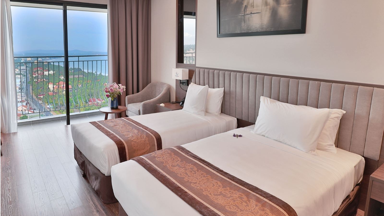 rooms-premier-deluxe-seaview-with-balcony-child-without-extra-bed