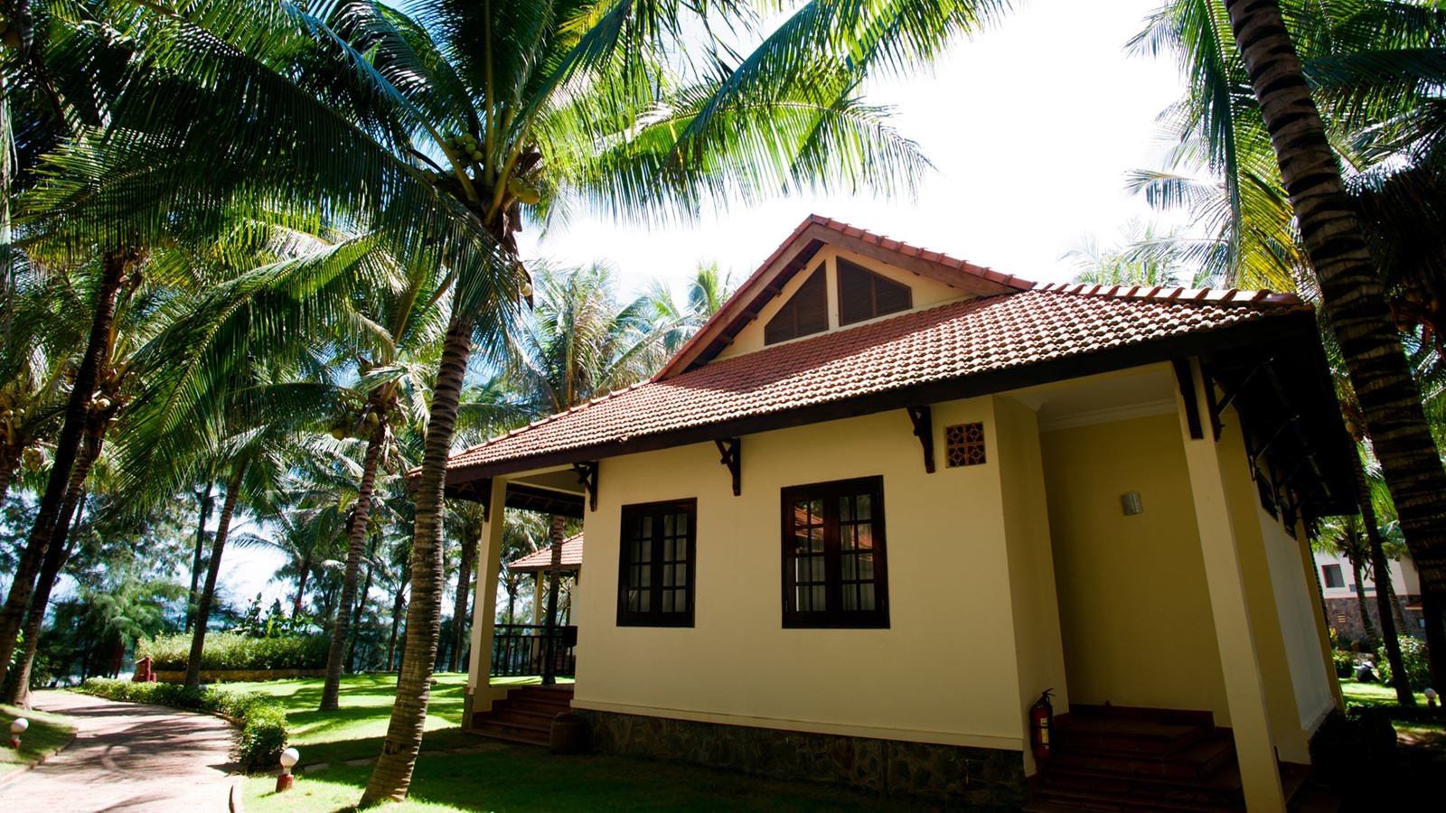 rooms-bungalow-beachfront