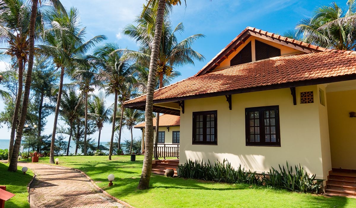 rooms-villa-family-beachfront