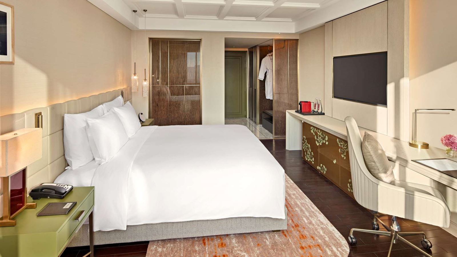 rooms-executive-room