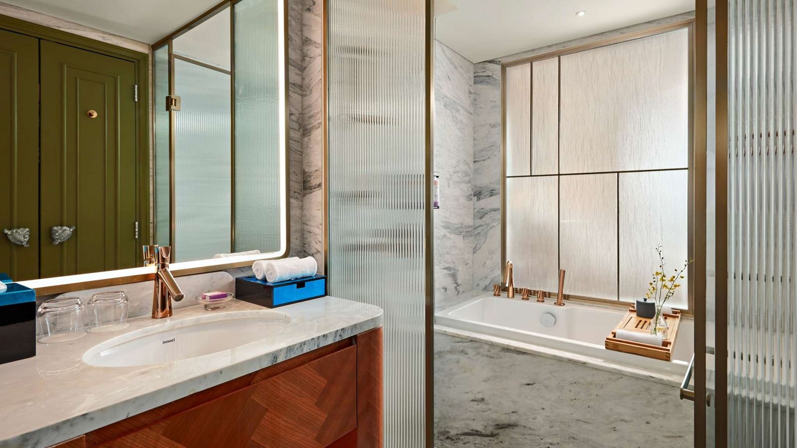 rooms-executive-room