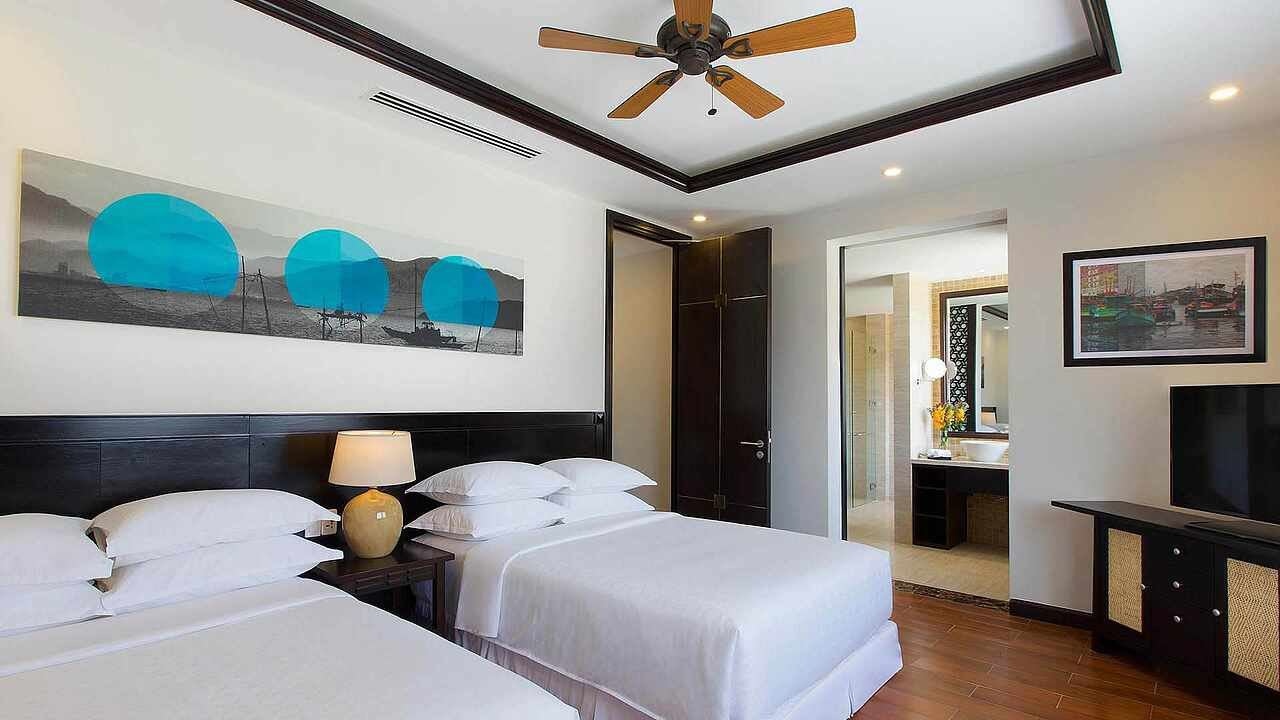 rooms-three-bedrooms-ocean-front-pool-villa