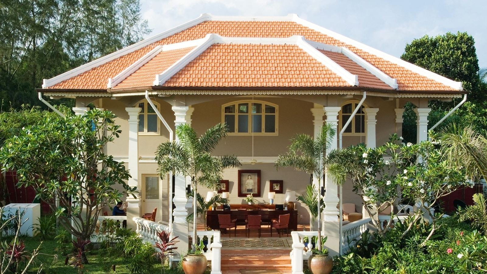 general-main-building